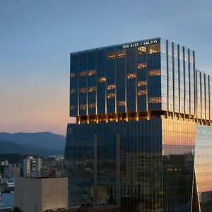 Hotel The Ritz-carlton Fukuoka